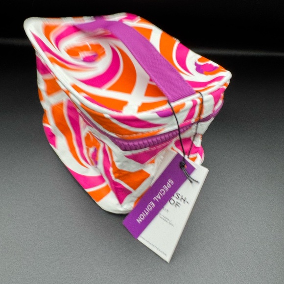 Aloha Collection x Hawaiian Airlines Cabin Crew & Cutie Set - Picture 5 of 9